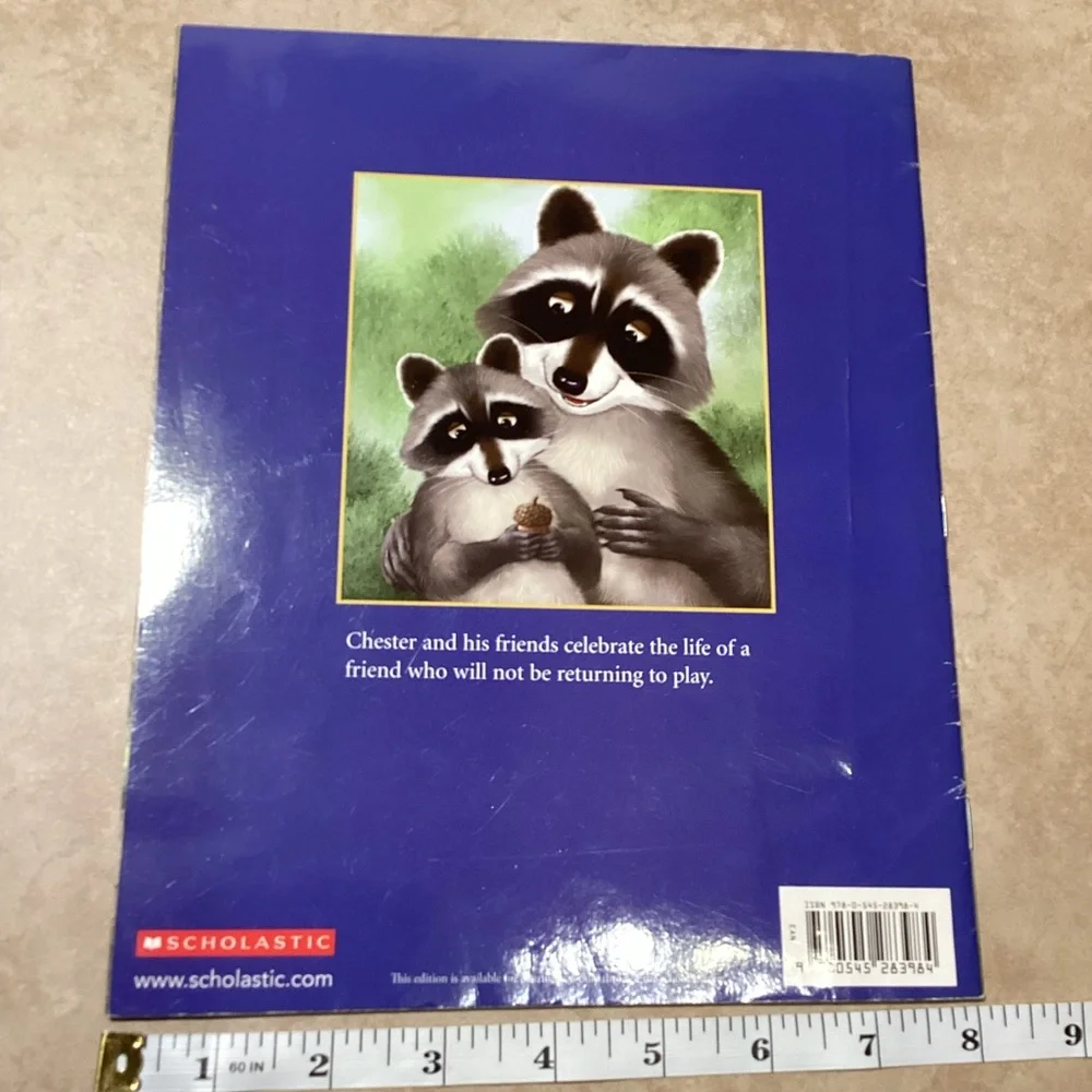 Chester Raccoon and the Acorn Full of Memories by Audrey Penn